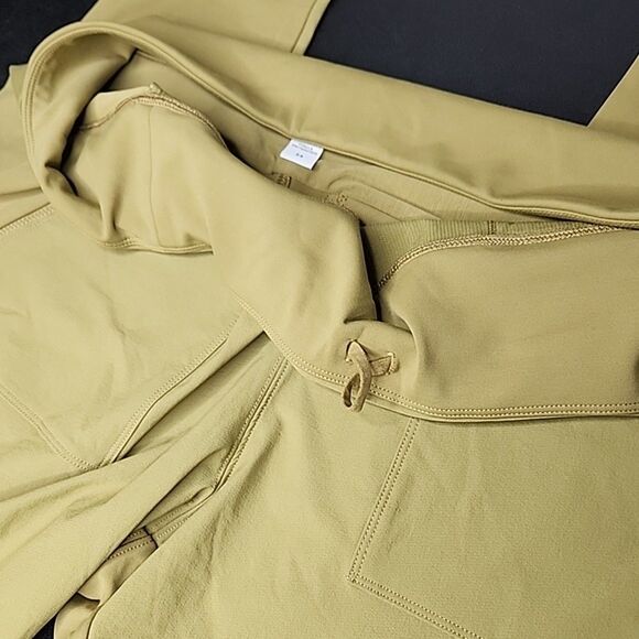 Athleta Headlands Hybrid Cargo Tight Olive Green Womens Size 24 - Picture 5 of 10